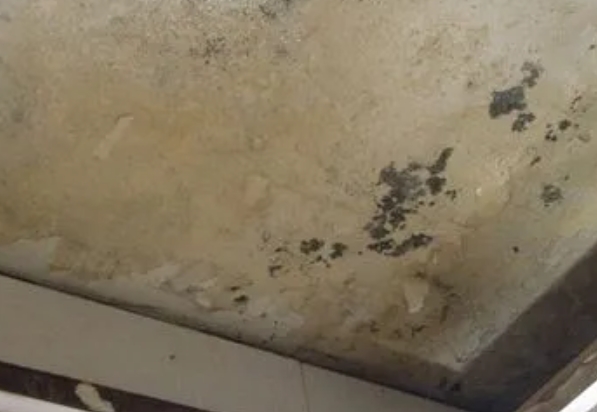 龙口阳台漏水维修公司分享下龙口卫生间渗水维修需要注意哪些问题。